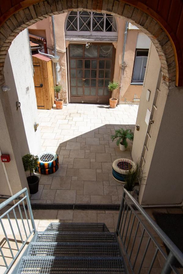 Lyo Hotel - Centre Lyon Perrache Экстерьер фото